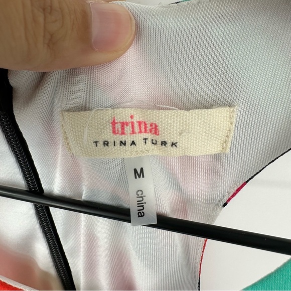 Trina Turk Amaya Colorful Print Bodycon Mini Dress Medium Ruched Sleeveless - Picture 4 of 12